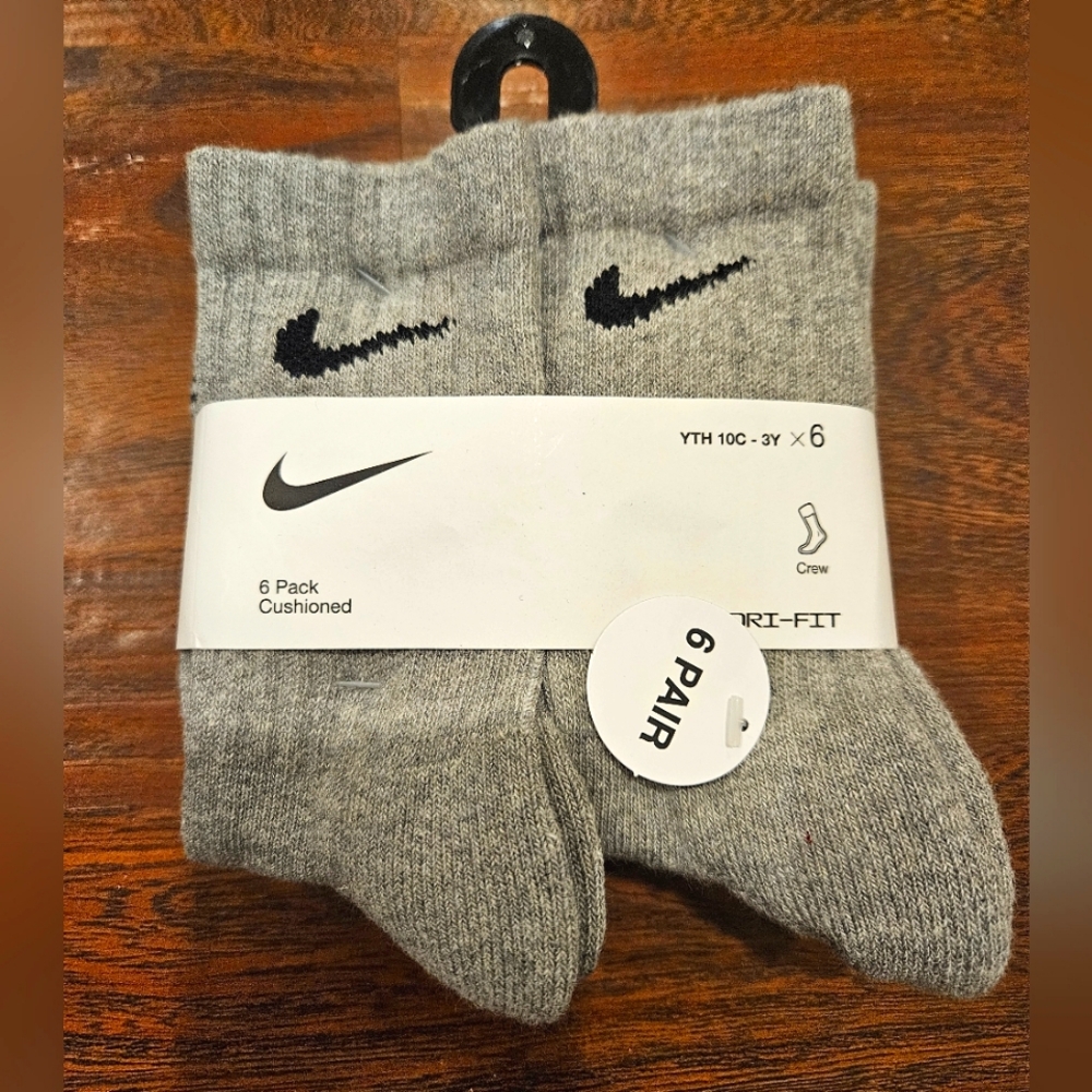 NWT 6 pack cushioned socks gray Nike Dri-Fit YTH 10C-3Y